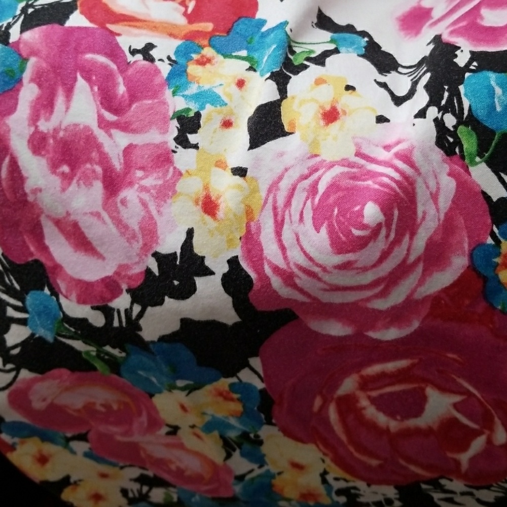 Capri pants - Picture 3 of 7